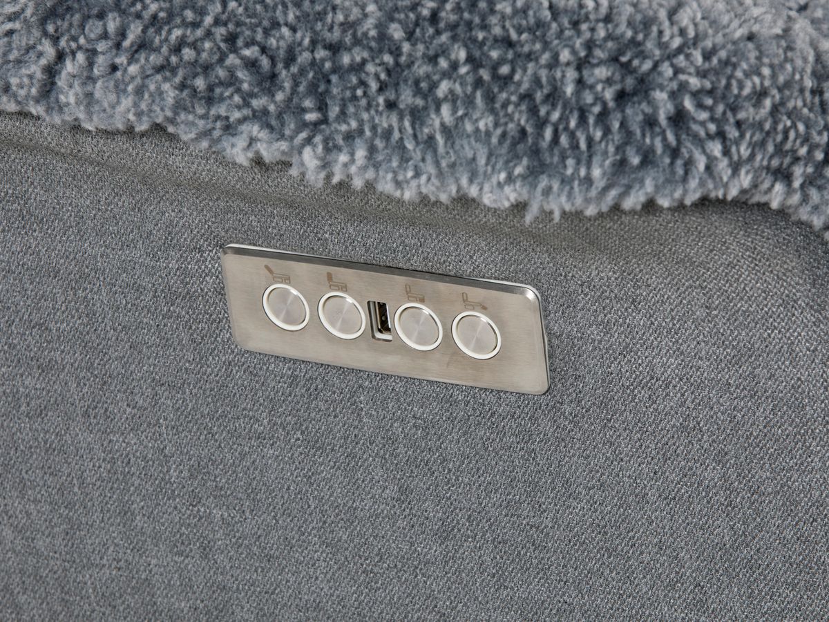 Ullrik Recliner view 3