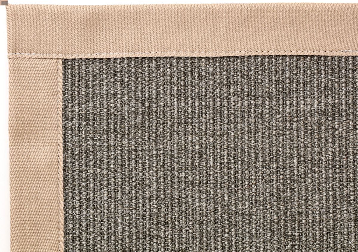 Pluto Måttbeställd matta view 3