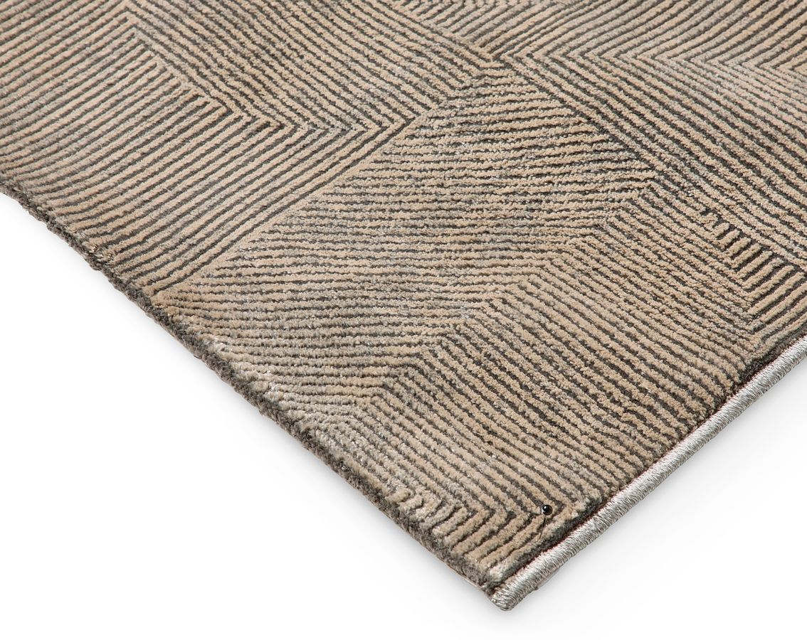 Cubic Wiltonmatta view 3