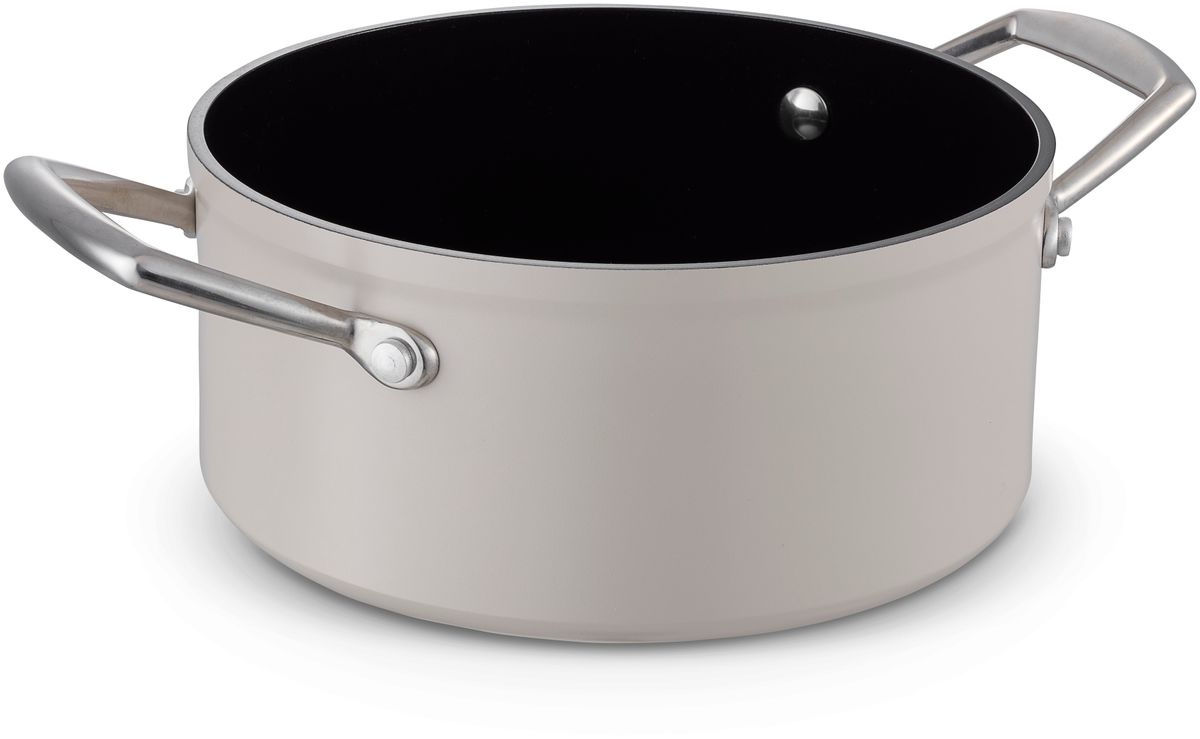 Tareq Taylor Vivian Gryta view 2