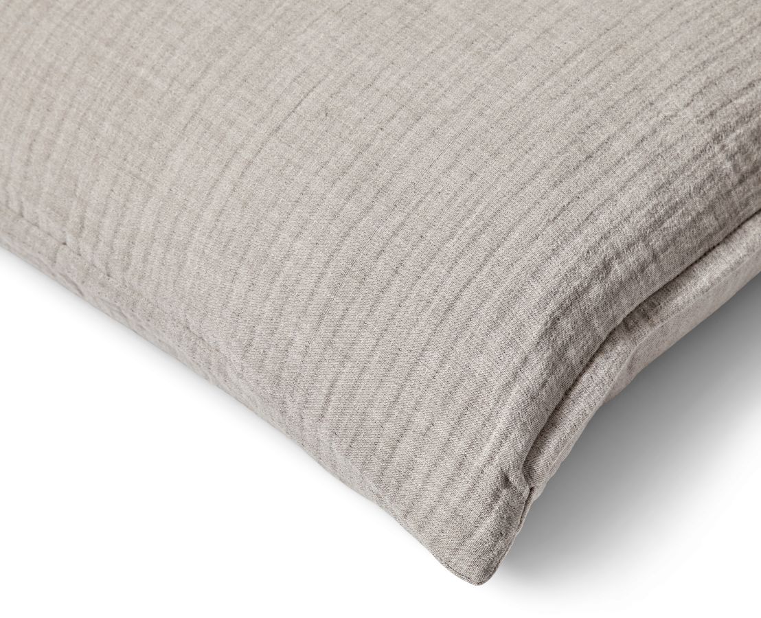 Adelia Kuddfodral view 2