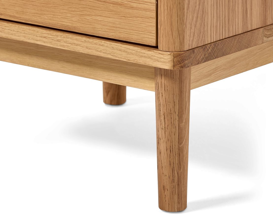 Tova Sängbord med 3 lådor view 2