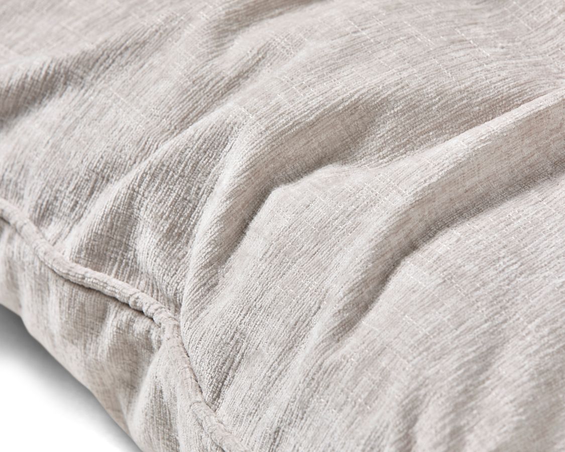 Carla Kuddfodral view 2