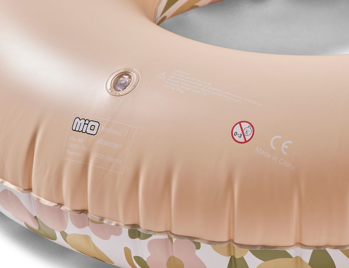 Petite Fleur Badring view 2