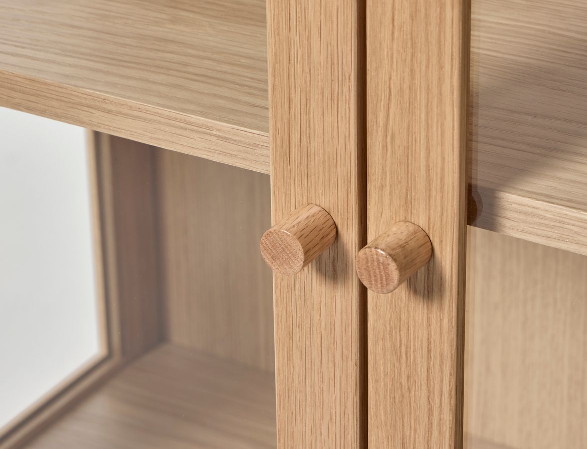 Este Vitrinskåp view 4