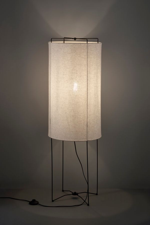 Hilma Golvlampa view 2