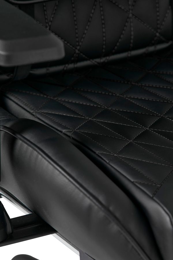 WP1 Gamingstol view 6