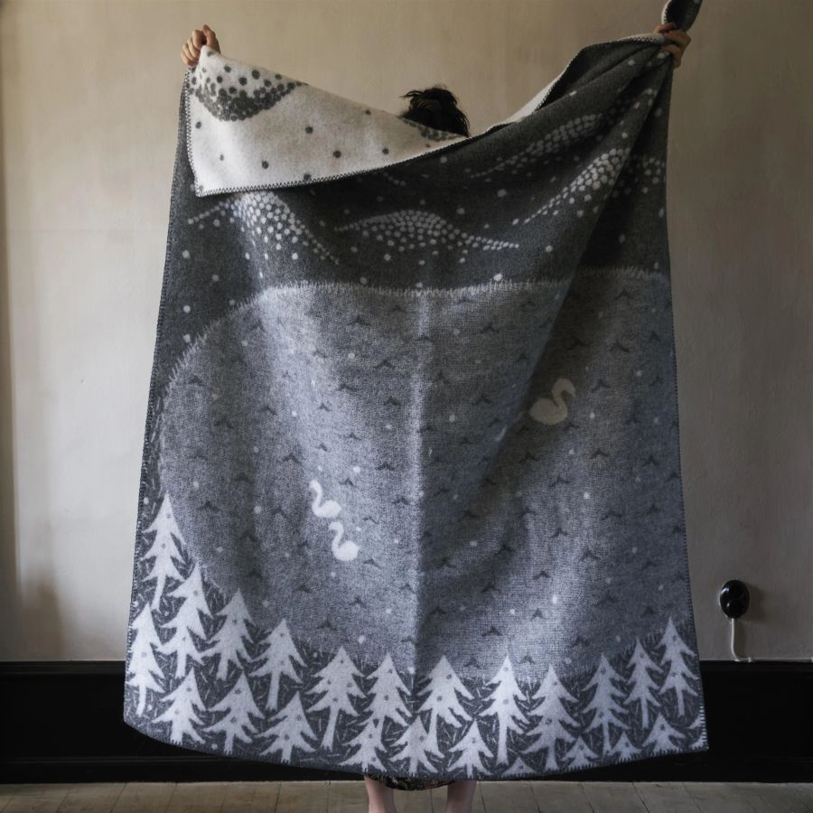 lake-in-the-valley-plad view 3