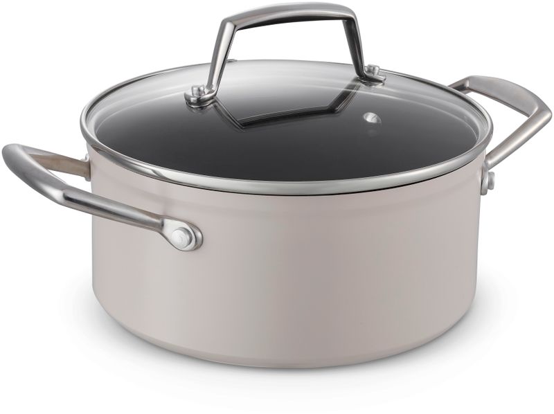 Tareq Taylor Vivian Gryta